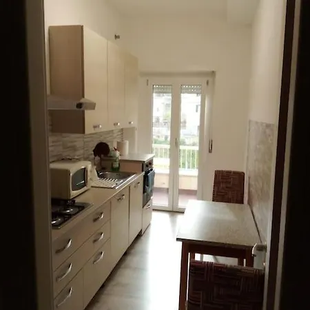 아파트 Casa Confortevole A San Giovanni 로마